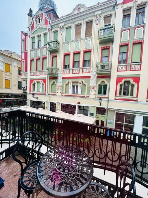 Ferienwohnung Hidden Gem In The Old Town Timişoara Exterior foto